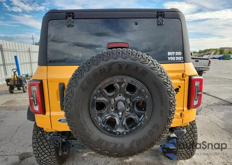 2022 Ford Bronco Base from USA, damaged, VIN 1FMEE5DP1NLB81462